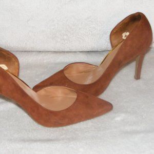BROWN SUEDE POINTY TOE HEELS